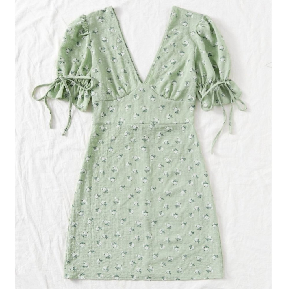 Plus Floral Print Knot Puff Sleeve Dress